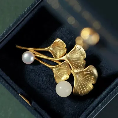 Elegant Ginkgo Leaf Pearl Brooch Pin 